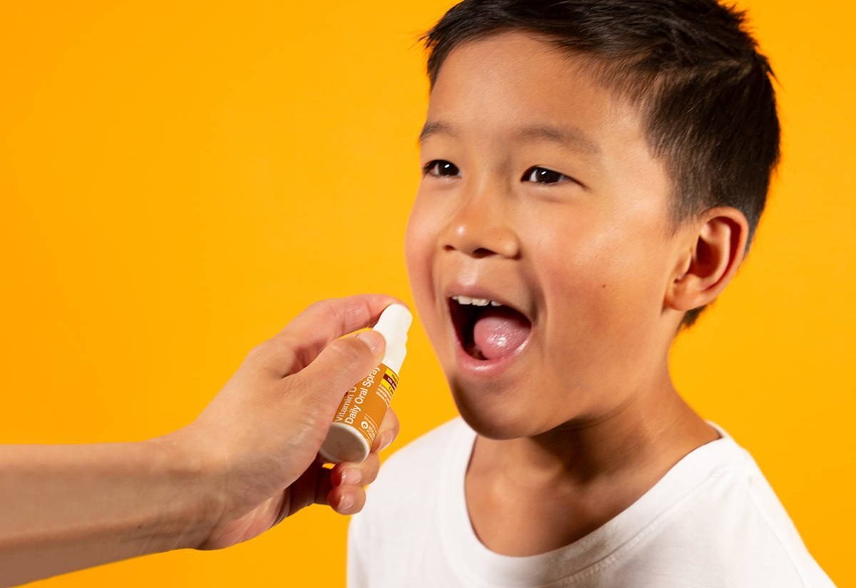 Oral vitamin spray for kids